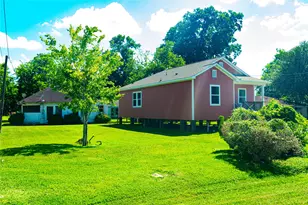 905 W Burleson St, Wharton, TX 77488 - Photo 4