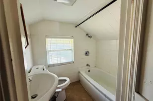 446 Zoe St, Houston, TX 77020 - Photo 16