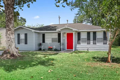 7417 Stephanie Drive, Deer Park, TX 77536 - Photo 2