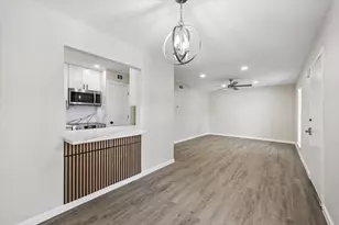 8939 Gaylord St, Houston, TX 77024 - Photo 6