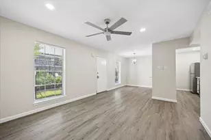8939 Gaylord St, Houston, TX 77024 - Photo 4
