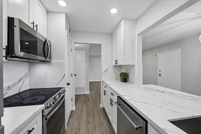 8939 Gaylord Street #199, Houston, TX 77024 - Photo 10