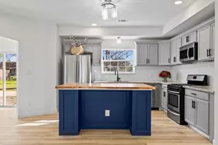 1740 6th St, Hempstead, TX 77445 - Photo 14