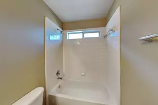 913 Almond St, Baytown, TX 77521 - Photo 26