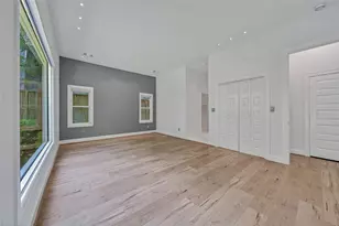 2206 Saxon Dr, Houston, TX 77018 - Photo 22