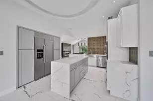 2206 Saxon Dr, Houston, TX 77018 - Photo 10