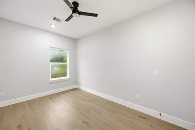8013 Moon Beam Street #B, Houston, TX 77088 - Photo 18