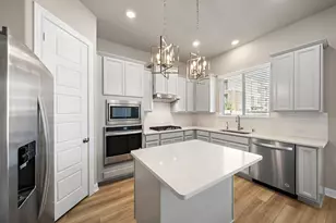 8508 Morning Melody Dr, Houston, TX 77063 - Photo 2