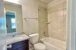 126 E Ash St, Angleton, TX 77515 - Photo 18