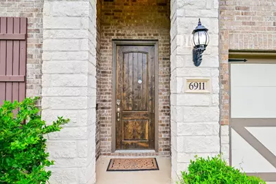 6911 Northchester Drive, Katy, TX 77493 - Photo 2