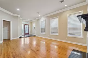 1951 W Clay St, Houston, TX 77019 - Photo 4