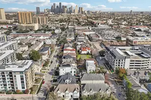 1951 W Clay St, Houston, TX 77019 - Photo 48