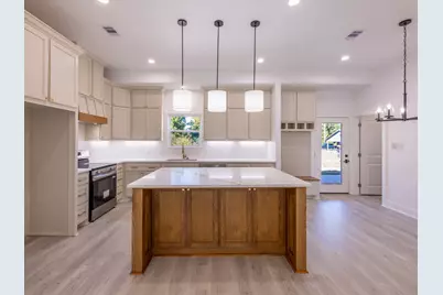 275 Hereford Drive, Onalaska, TX 77360 - Photo 8