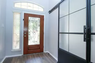 93 N Frontera Circle, The Woodlands, TX 77382 - Photo 10