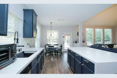 93 N Frontera Circle, The Woodlands, TX 77382 - Photo 18