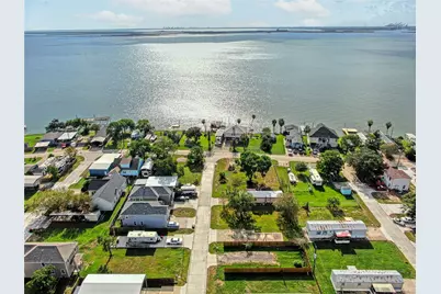 142 Flamingo Bight S, Baytown, TX 77523 - Photo 10