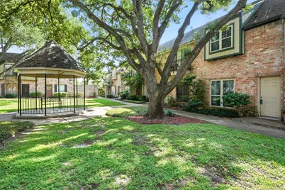 14711 Barryknoll Lane #35, Houston, TX 77079 - Photo 32