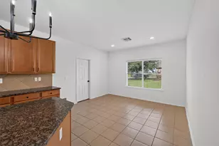 206 Unique Ct, Rosharon, TX 77583 - Photo 32