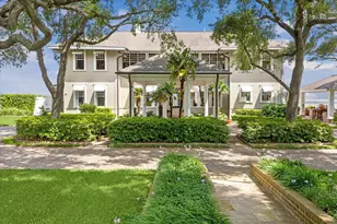 102 S R St, La Porte, TX 77571 - Photo 10