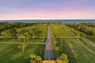 102 S R St, La Porte, TX 77571 - Photo 2