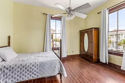 2002 Ave K, Galveston, TX 77550 - Photo 18