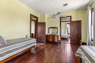 2002 Avenue K, Galveston, TX 77550 - Photo 22