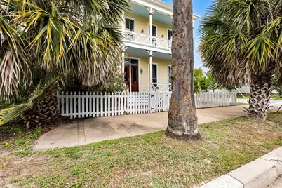 2002 Ave K, Galveston, TX 77550 - Photo 40