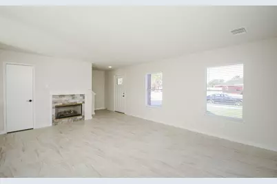 4903 S Lazy Ridge Road, Houston, TX 77053 - Photo 4