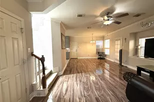 7138 Sun Village Dr, Houston, TX 77083 - Photo 6