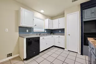 3307 Ashford Park Dr, Houston, TX 77082 - Photo 14