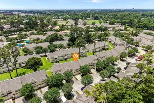 13600 Breton Ridge St, Houston, TX 77070 - Photo 4