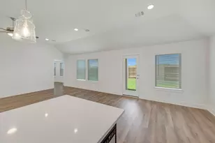13922 Baikal Mnr Dr, Santa Fe, TX 77510 - Photo 18