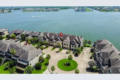 2720 Lighthouse Drive, Houston, TX 77058 - Photo 1