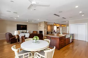 2720 Lighthouse Dr, Houston, TX 77058 - Photo 8