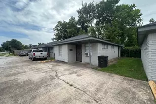 4701 Hoffman St, Houston, TX 77026 - Photo 4