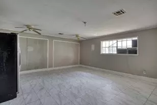 1927 Hwy 75 N, Madisonville, TX 77864 - Photo 20