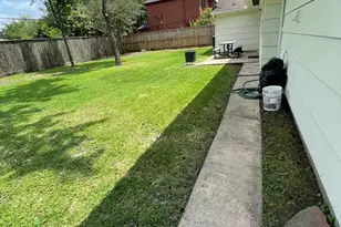 5026 Indigo St, Houston, TX 77096 - Photo 12