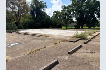 612 Highway 90 East, Liberty, TX 77575 - Photo 2