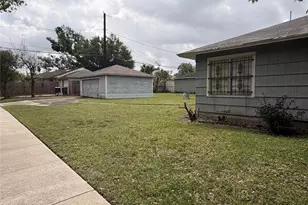 1018 Worthshire St, Houston, TX 77008 - Photo 6