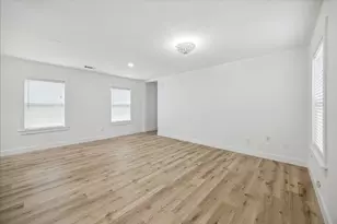 1419 Laird St, Houston, TX 77008 - Photo 6