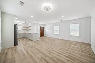 1419 Laird St, Houston, TX 77008 - Photo 4