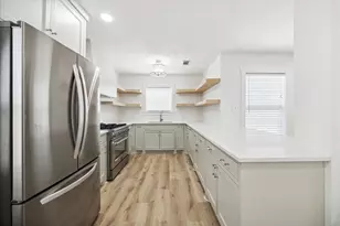 1419 Laird St, Houston, TX 77008 - Photo 8