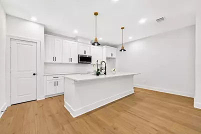 7828 Beckley Street #Front, Houston, TX 77088 - Photo 4