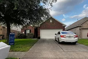 23706 Red Glade Ct, Sweeny, TX 77373 - Photo 2