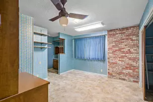 1101 Clark St, Yoakum, TX 77995 - Photo 34