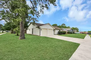 7403 Shady Arbor Ln, Houston, TX 77040 - Photo 6