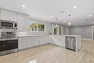 7806 Edgemoor Dr, Houston, TX 77036 - Photo 8
