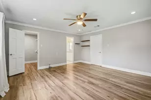 7806 Edgemoor Dr, Houston, TX 77036 - Photo 12