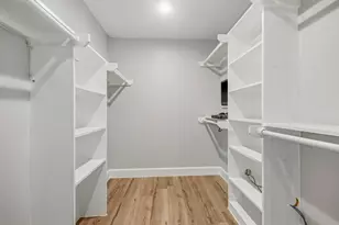 7806 Edgemoor Dr, Houston, TX 77036 - Photo 14