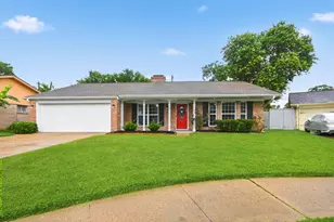 7806 Edgemoor Dr, Houston, TX 77036 - Photo 1